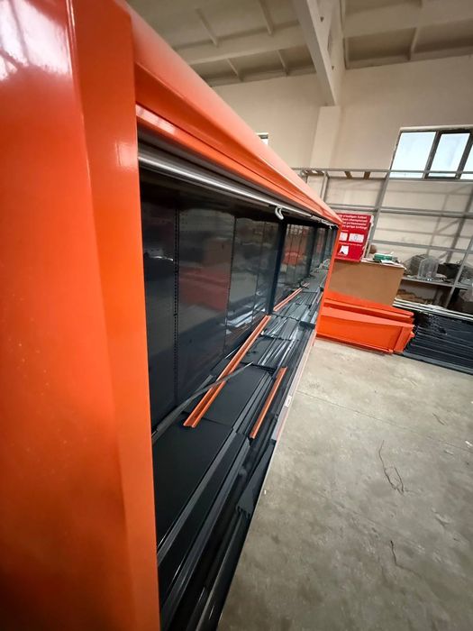 Holodilnik vitrina  gorka