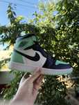 Jordan 1 Green Glow marimea 41, 43