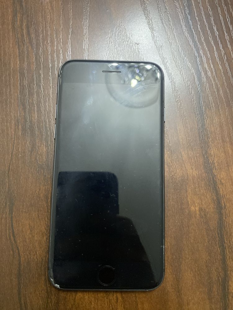 Iphone 8 sotiladi