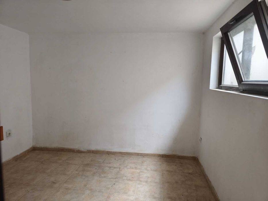 Продава се Четиристаен апартамент в с. Кошарица, Област Бургас - 90 кв.м за 578 €/кв.м - Снимка #13