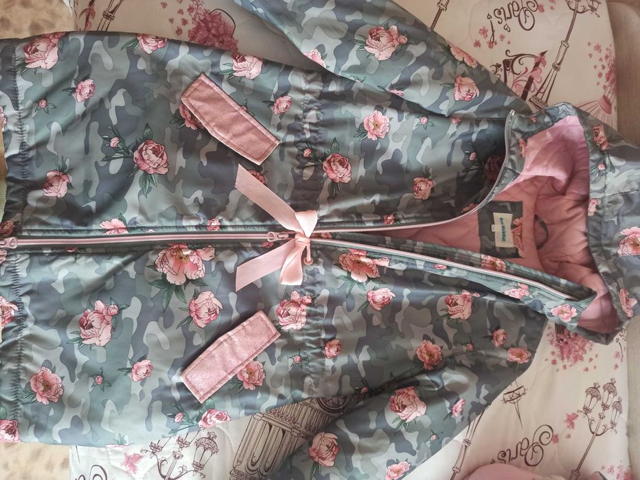 Демисезонный плащ.