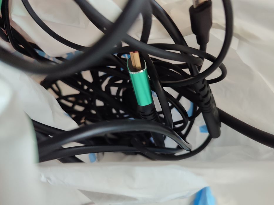 Плеистеишн 4,использованный,работает .