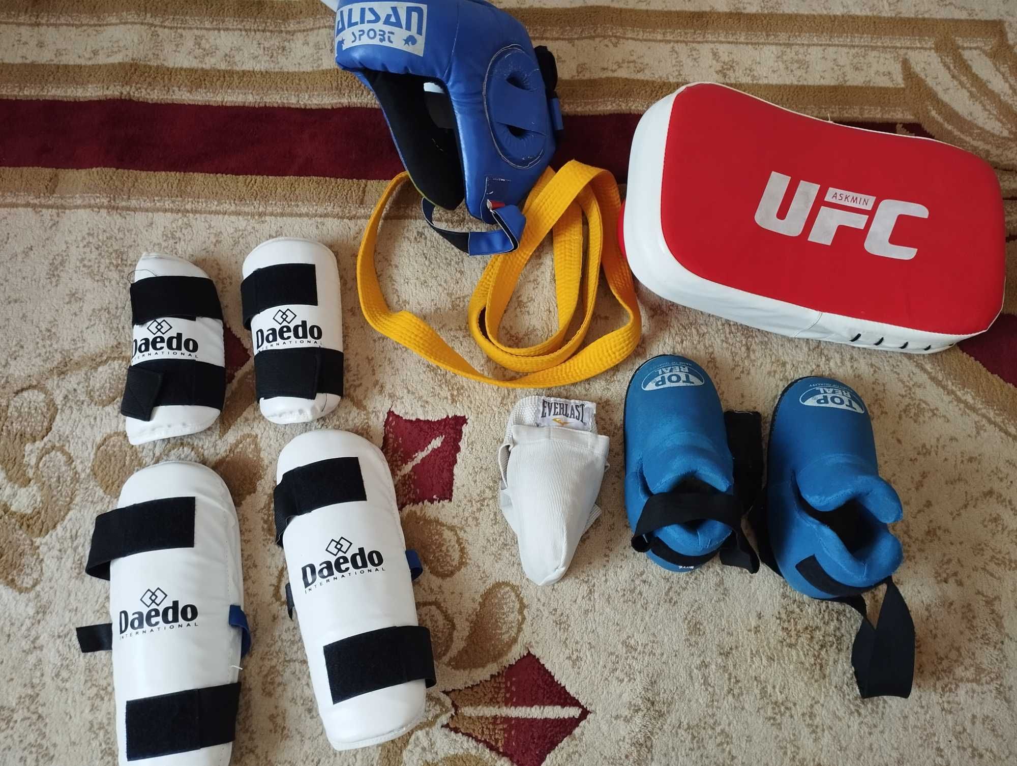 Sport kiyim Taekwando bolalarniki