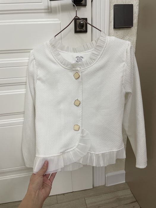 Продам женские  вещи в одни руки 15 шт