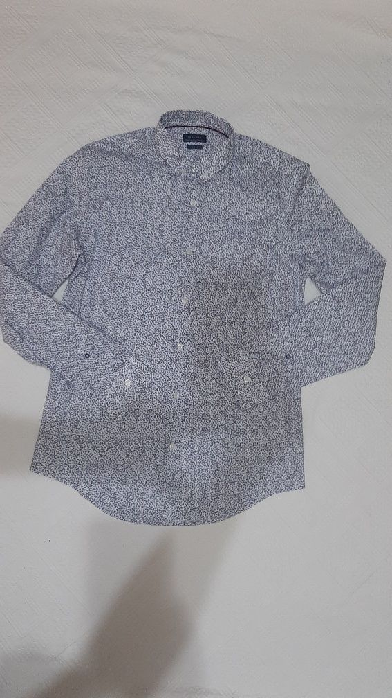 Cămașă  Zara Man marimea M model Slim Fit