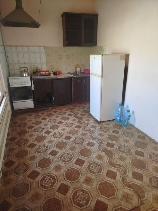 Урганчда райцентрда парк ёнида  склад кучада 15×32 =480кв
