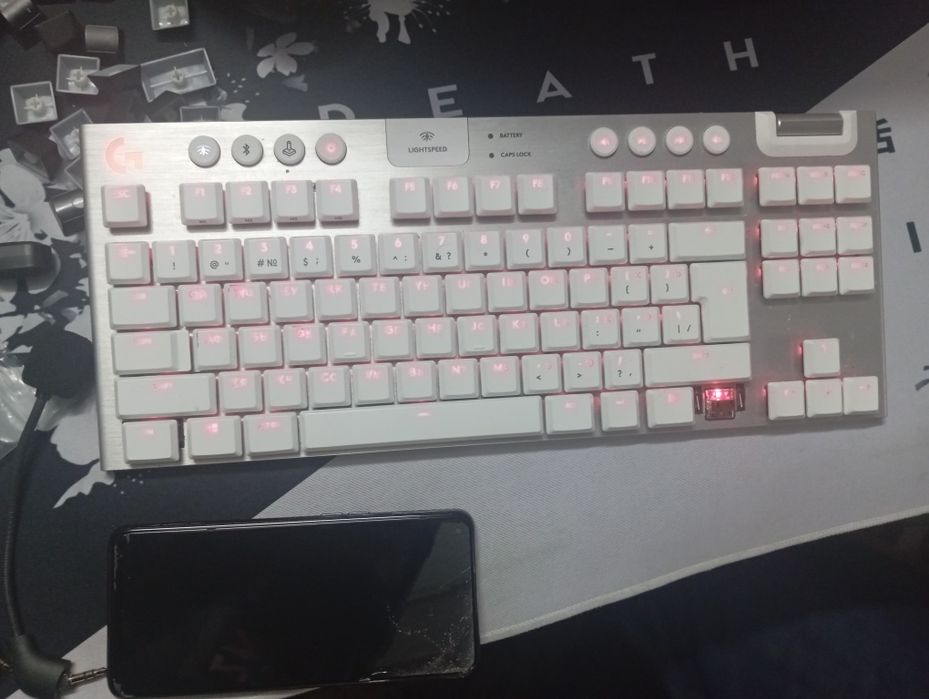 Logitech 915 TKL клавиатура