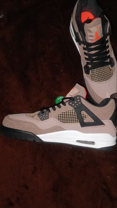 Nike Air Jordan 4 Retro GS “ Taupe Haze