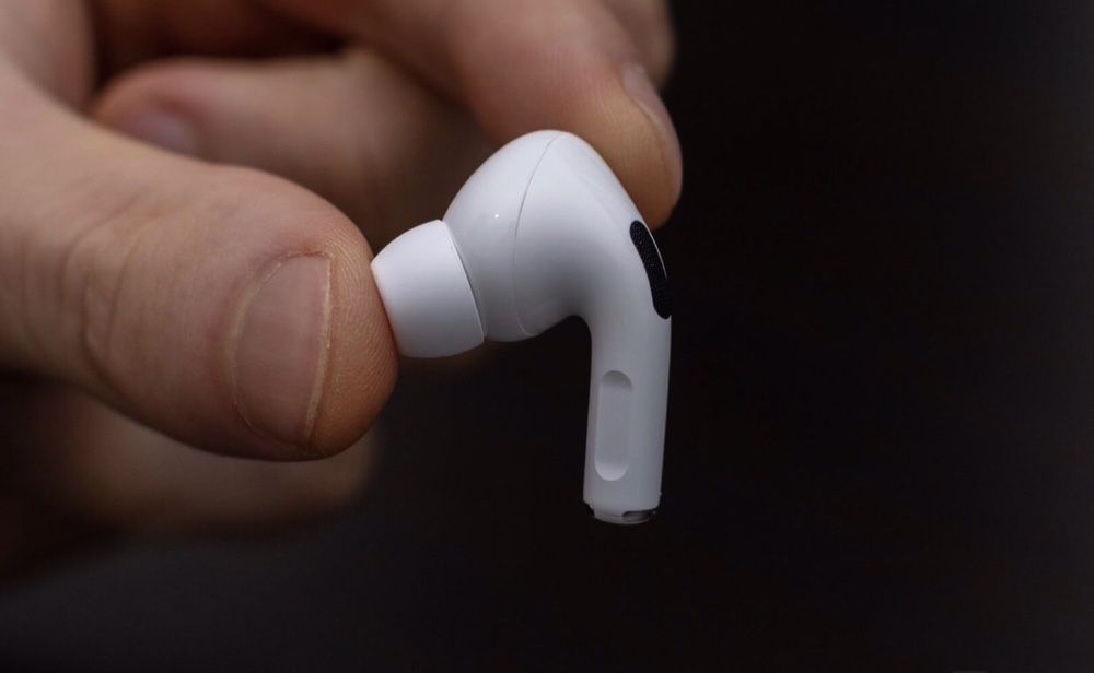 Airpods Pro 2020 в отличном состоянии за хорошую цену