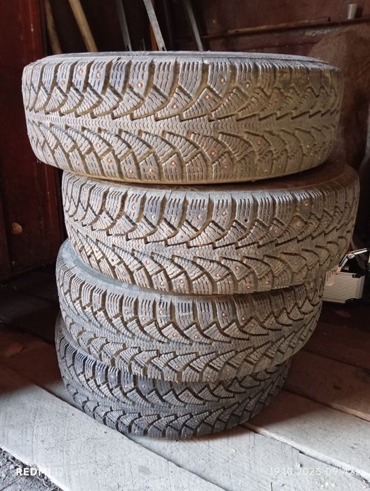 Зимняя резина шипованая с дисками R13 175/70.
