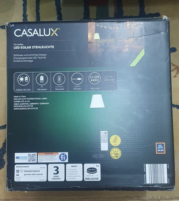 Lampă solar de exterior