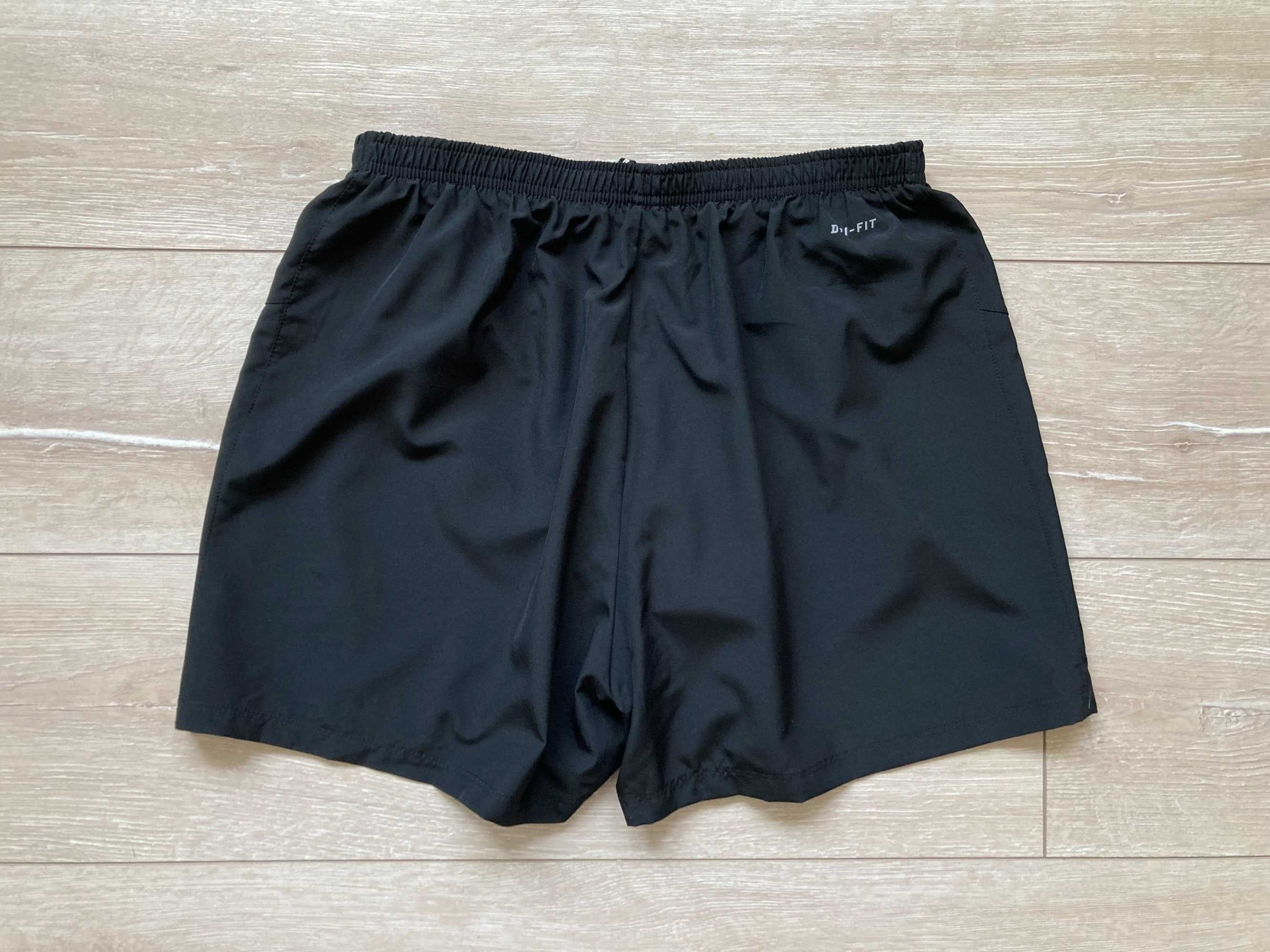 Найк Nike Rinning Dri Fit къси панталони къс панталон шорти размер L
