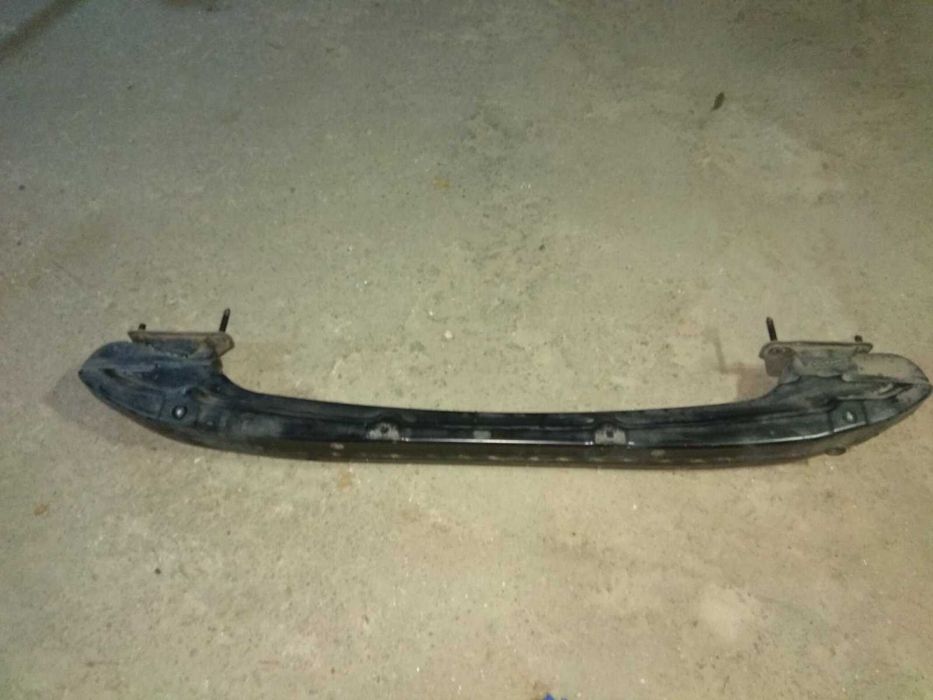 Задна греда/основа под бронята за Мерцедес W203/S203 C-class