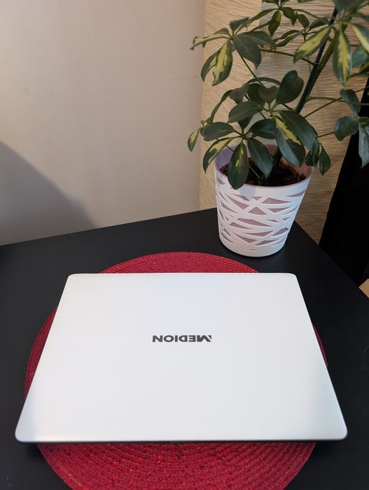 Laptop Medion Akoya Intel N2840/8Gb/SSD 240Gb/14'