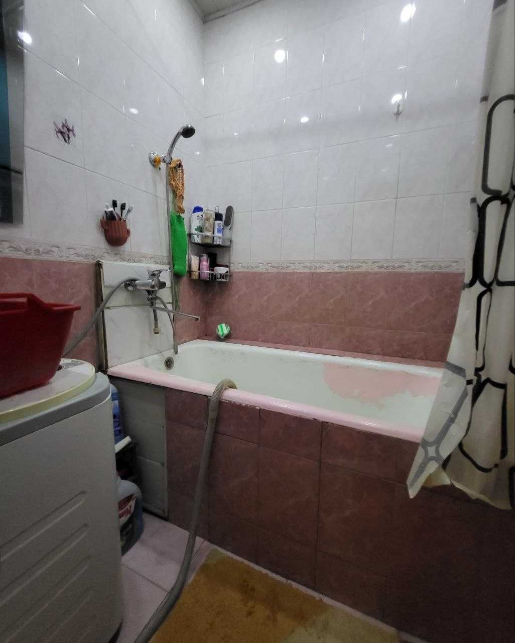 Продаётся 2х комнатная БИЙ Чайхана Салом