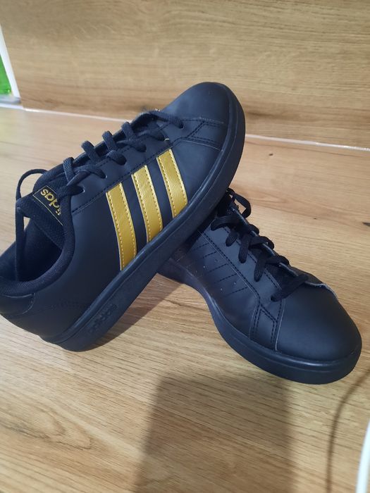 Дамски маратонки adidas