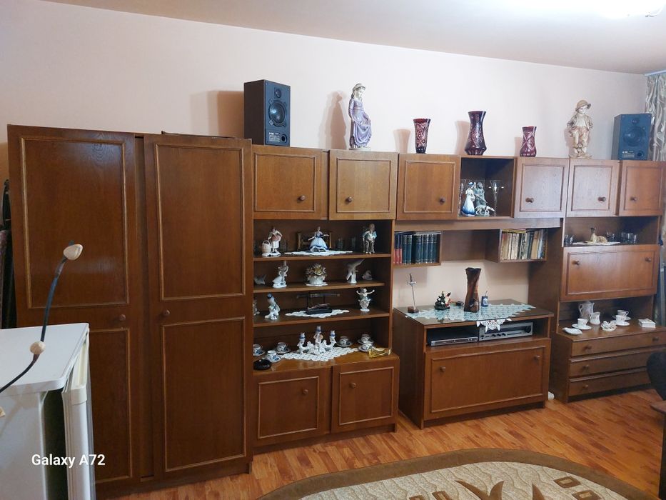 Mobila sufragerie,canapea,fotolii stare buna