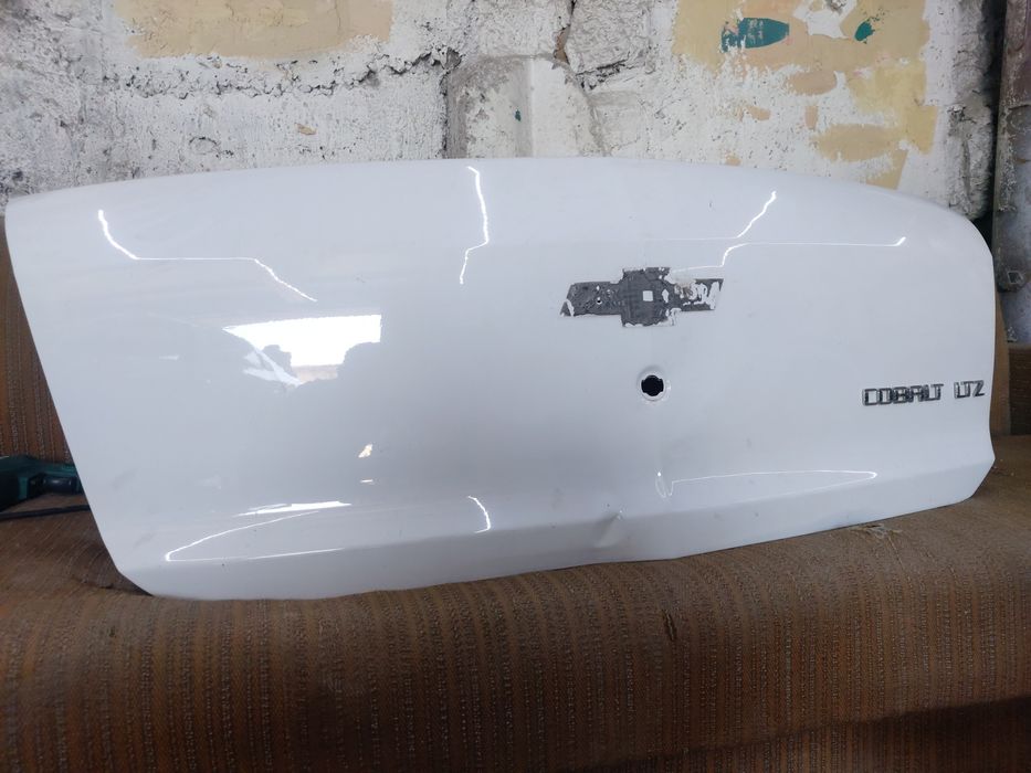 Cobolt 2024 orqa kapot