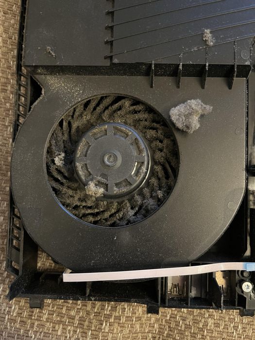 Mentenanta Console Gaming / PC / Laptop-uri