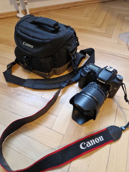 Canon 50D cu Canon 15-85mm