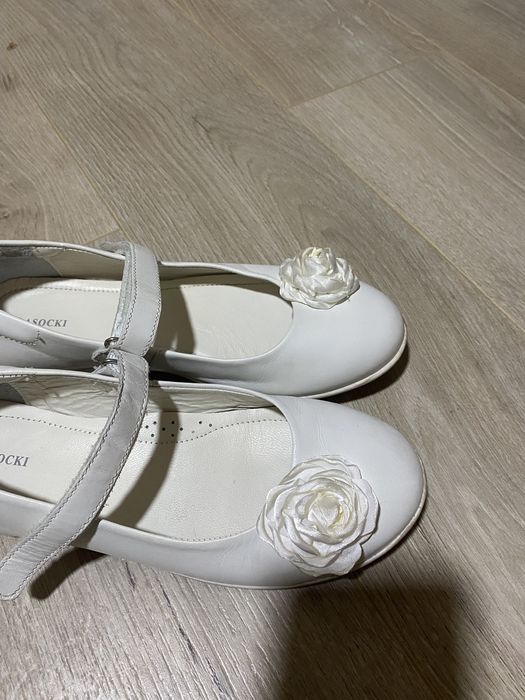 Balerini piele nr 34 - 80 lei
