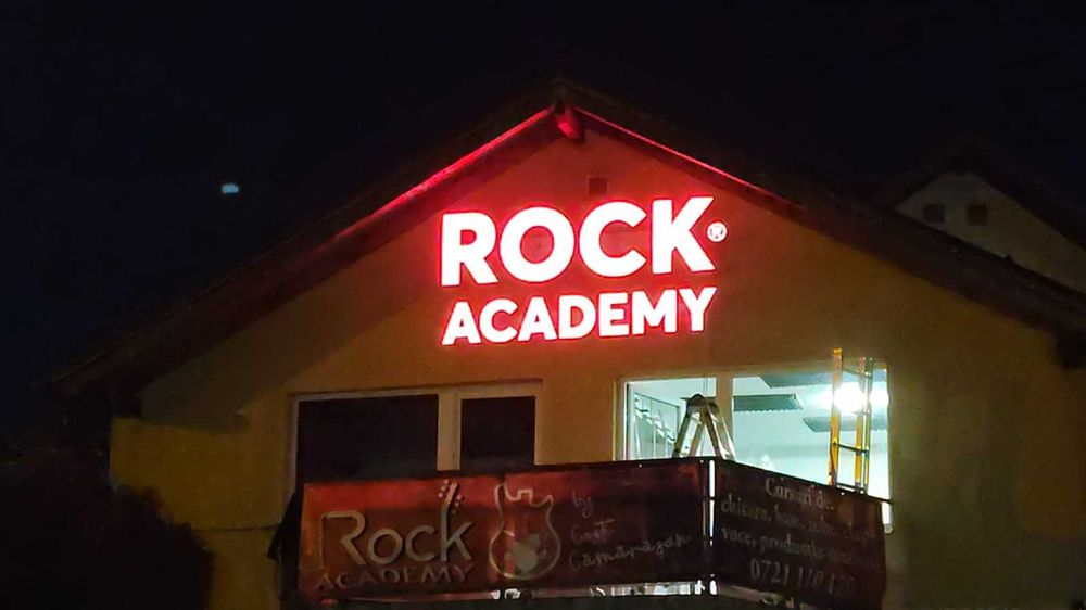 Litere Volumetrice luminate