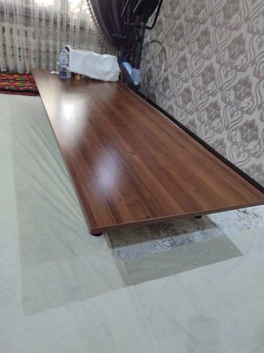 Xontaxta stol sotiladi 275*110