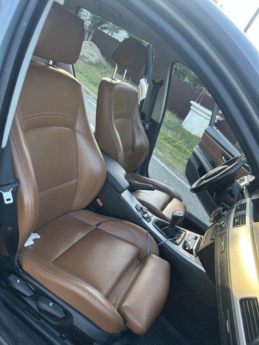 Vând BMW e91 320D 143CP