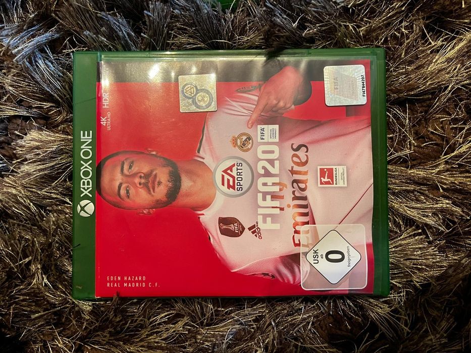 Xbox One 1TB + 8 Jocuri + Cutie & Cabluri Originale