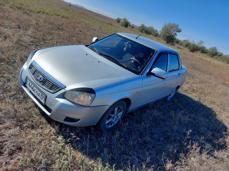 Приора продам зв