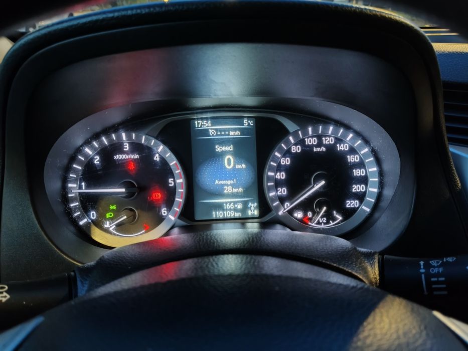 Nissan Navara 2.3 dci 163 cp, 4x4, Fabricație 2020, km 109000 reali .