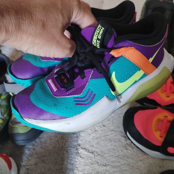 Маратонки nike, adidas