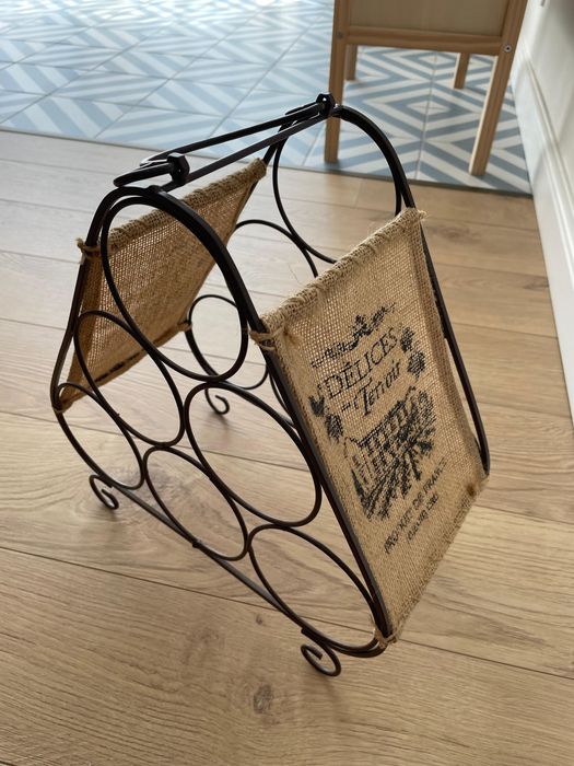 Suport metalic de 6 sticle de vin