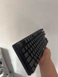 tastatura mecanica rgb cu diferite jocuri de lumimi