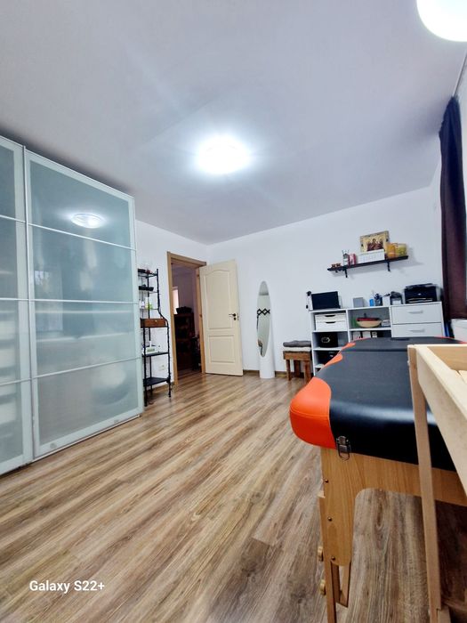 Casa parter 4 camere si curte 400 mp Mogosesti (Adunatii Copaceni)