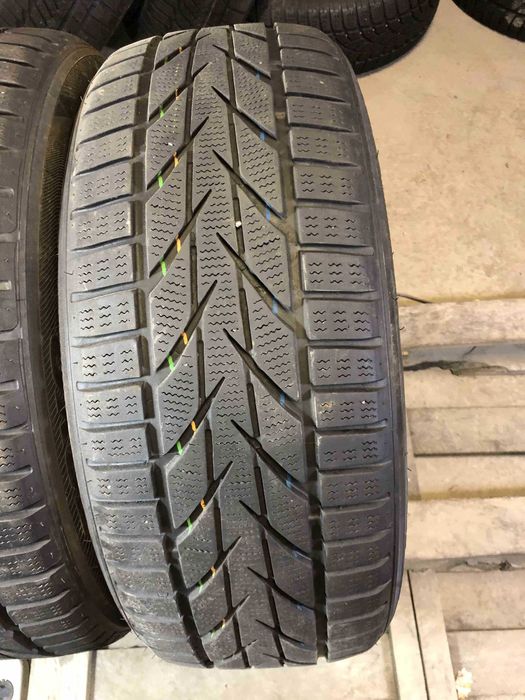 SET 2 Anvelope Iarna 215/50 R18 TOYO Snowprox S953 92V