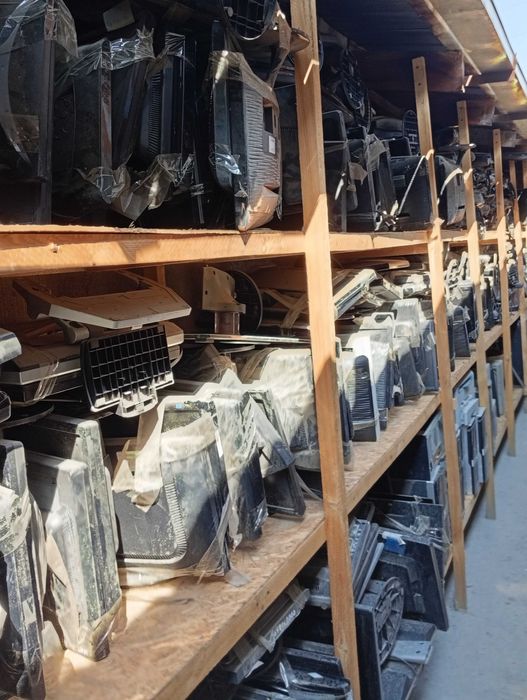 Продам разные Мониторы б\у