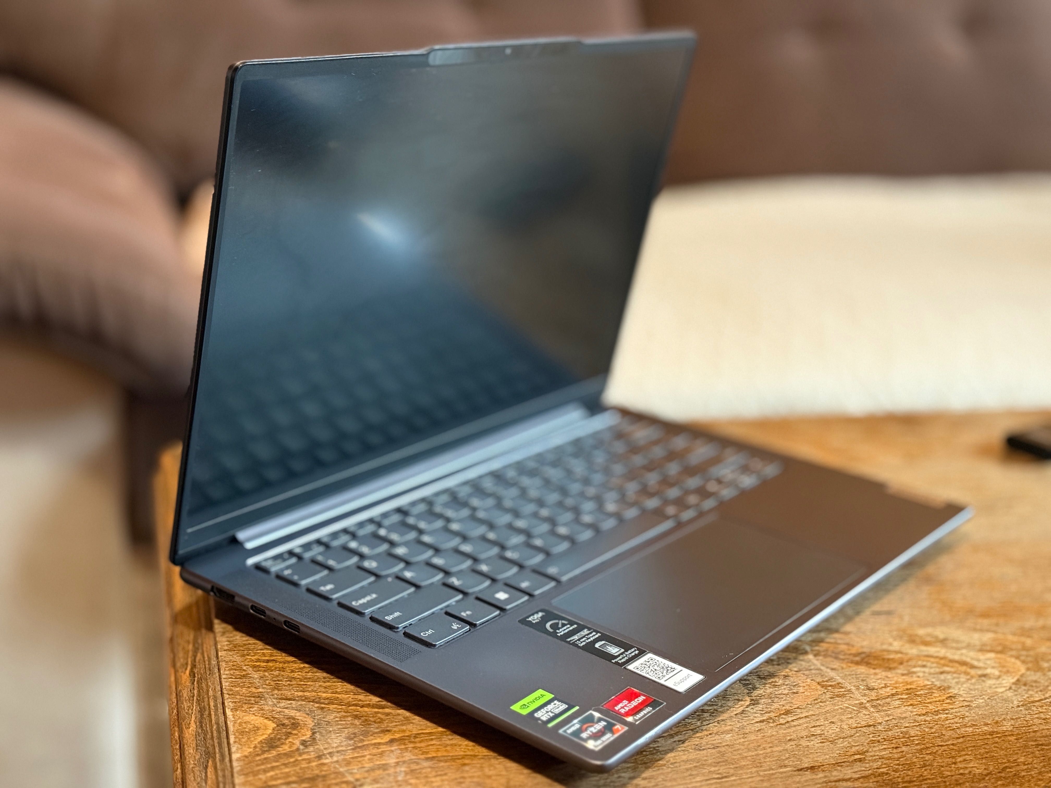 Бизнес Лаптоп Lenovo Yoga Pro 7 с RTX 3050 - гаранционен