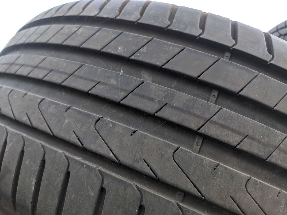 2бр Летни гуми 225 50 18 - Pirelli -