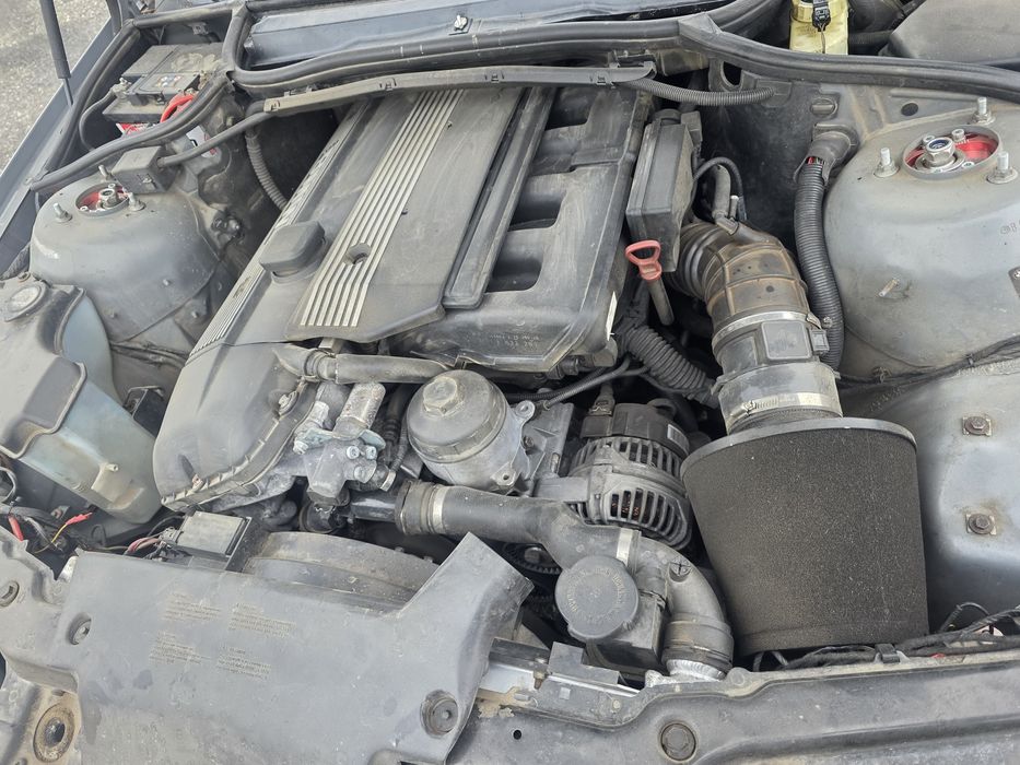 Motor m54b30 sau masina cu totul