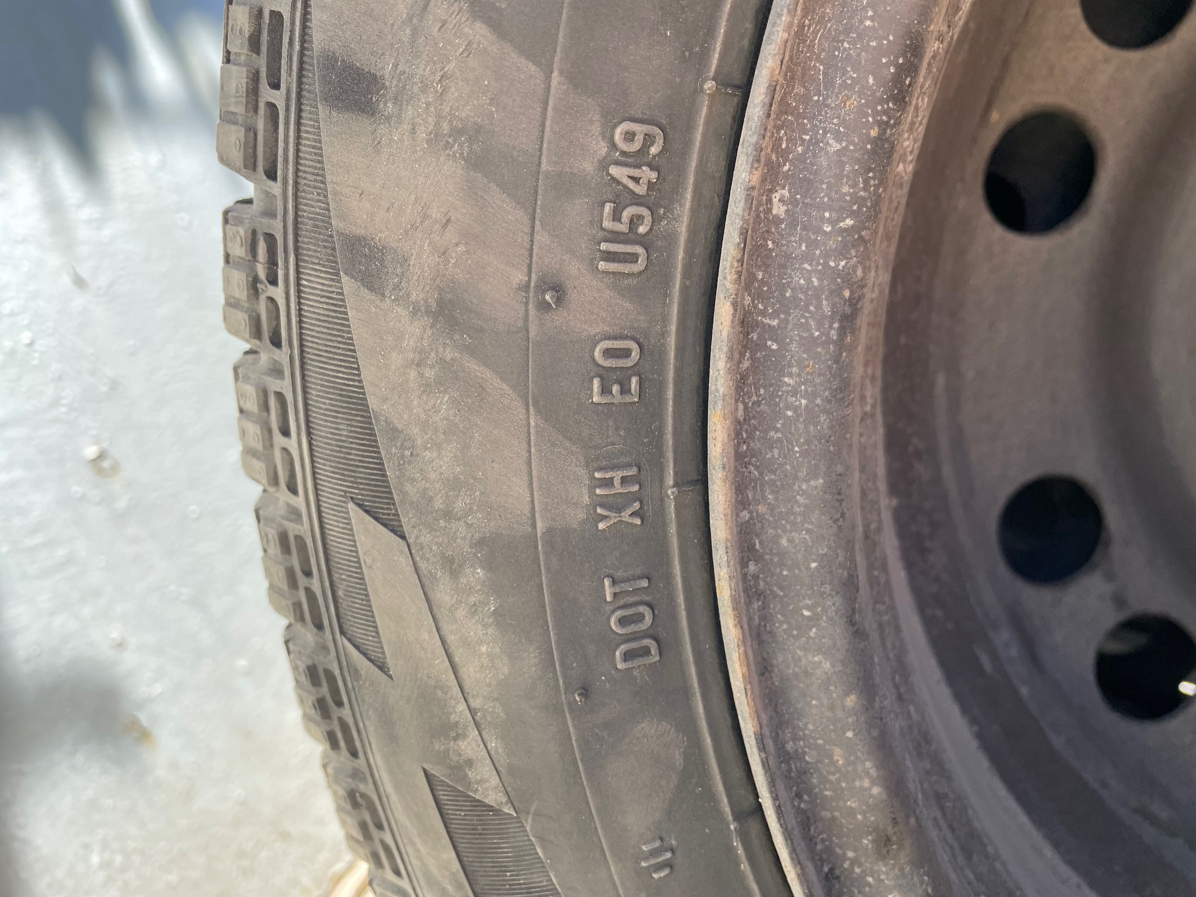 Зимни гуми с джанти Pirelli 185/60/15