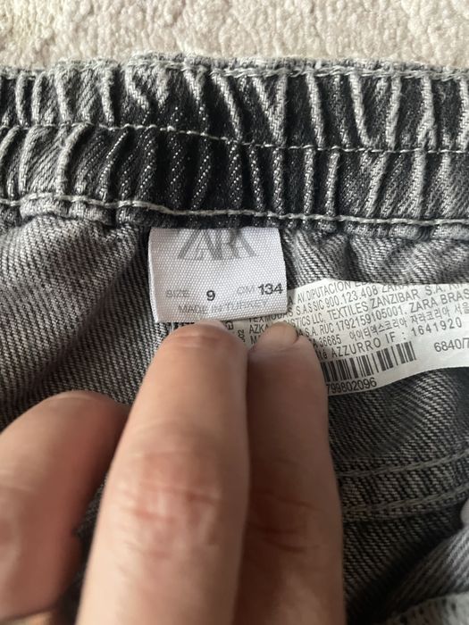 Vand blugi original Zara pentru copii