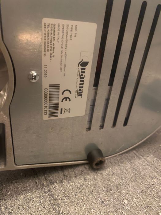 Rasnita profesionala Quamar T48E