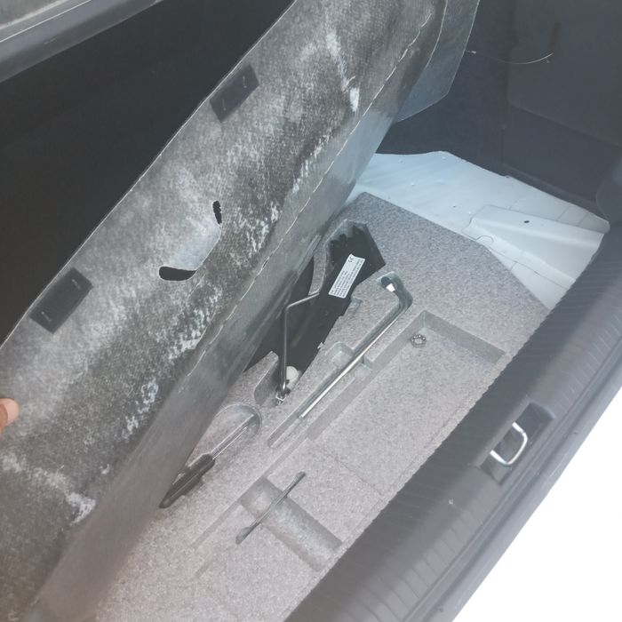 Нексия2 сонс гибрид люкс кондиционер 2015йил пробег 29000км янги мошин