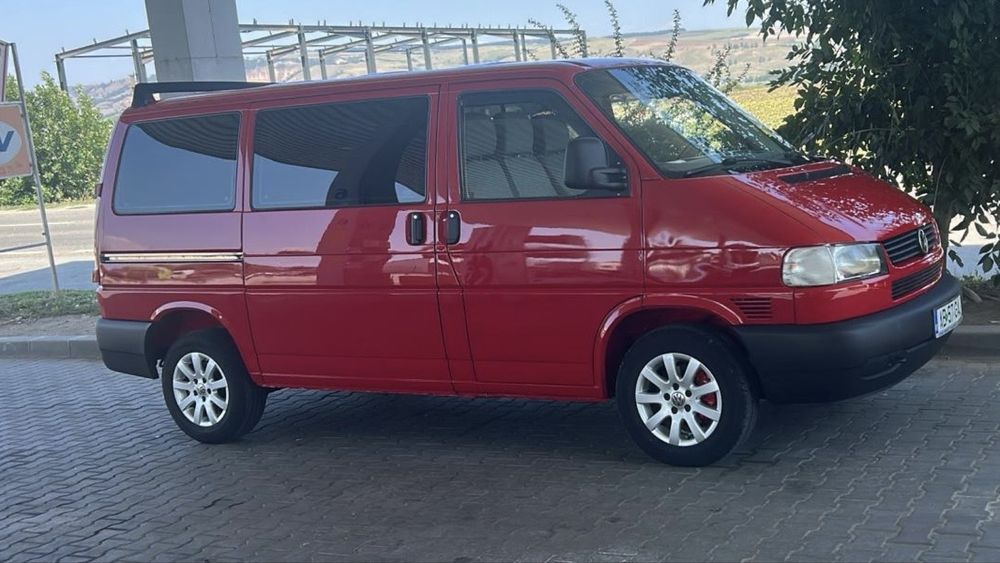 Wolkswagen Caravelle T4 Transporter 8+1 locuri , recent vopsit