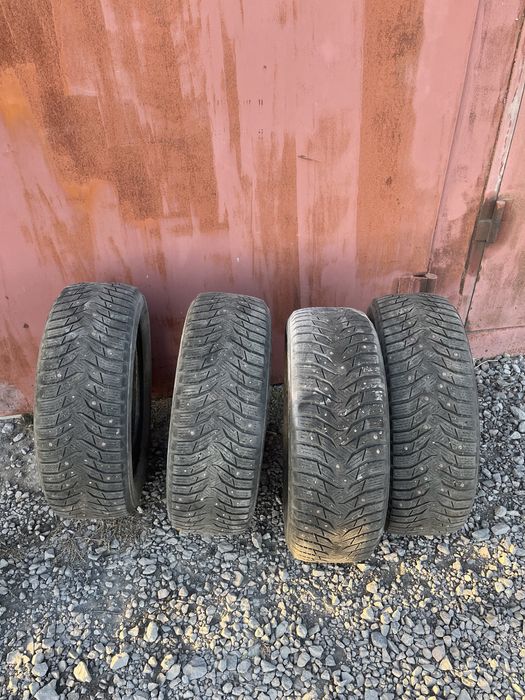 Продам шины зимние шипованые