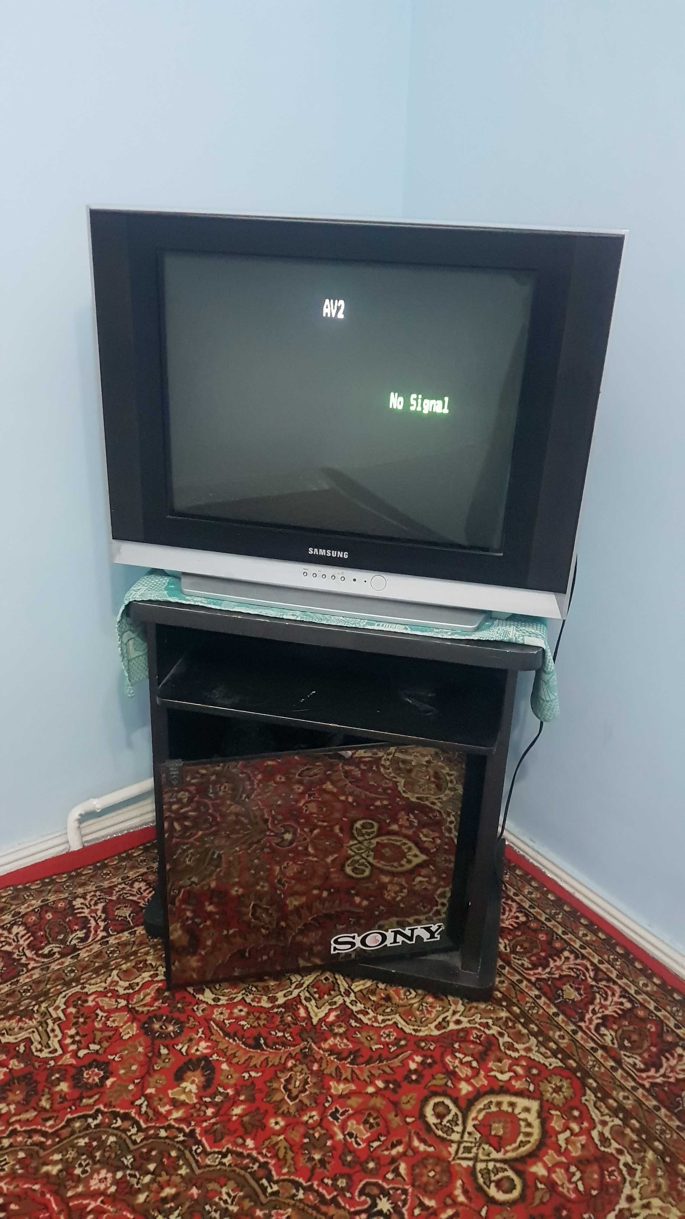 Samsung TV + столик