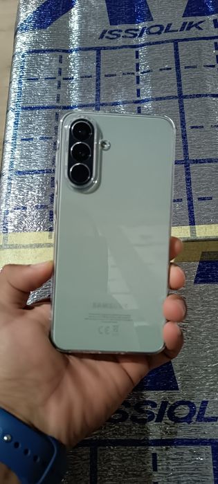 Samsung a56 8-256 gb