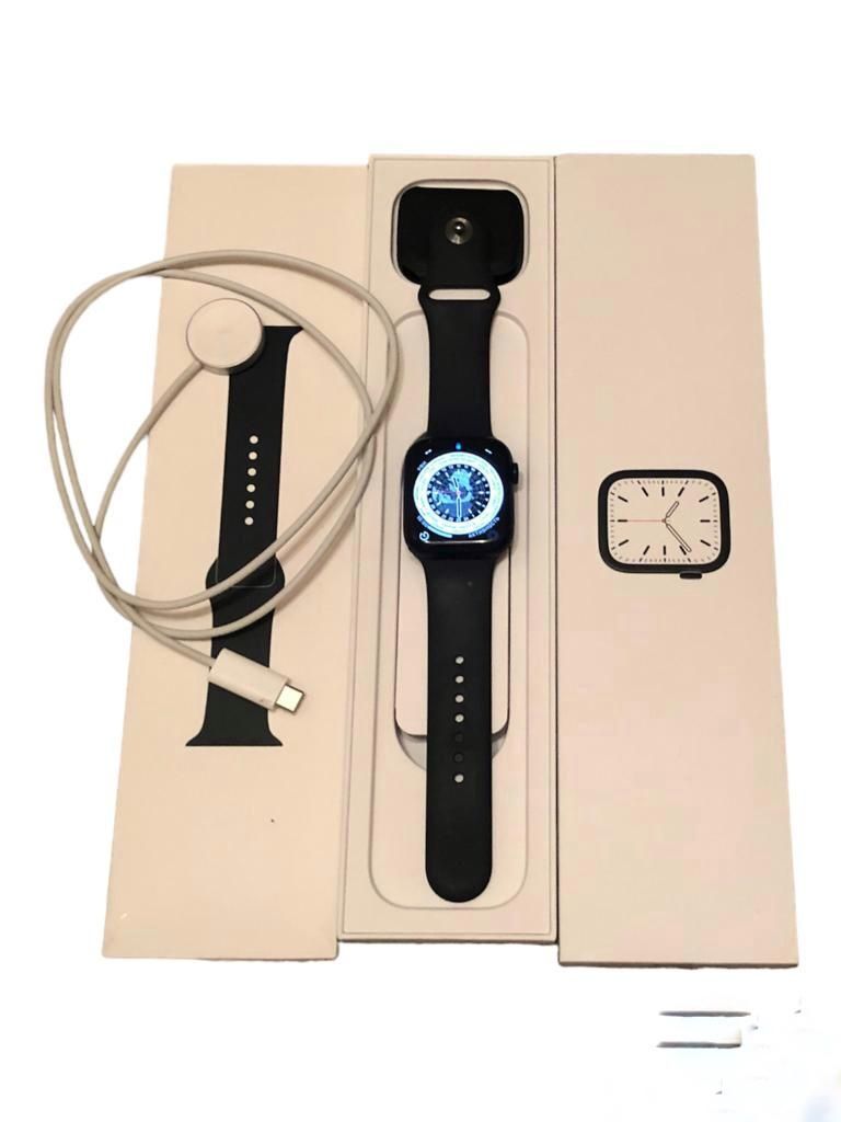 Часы Apple Watch Series 7