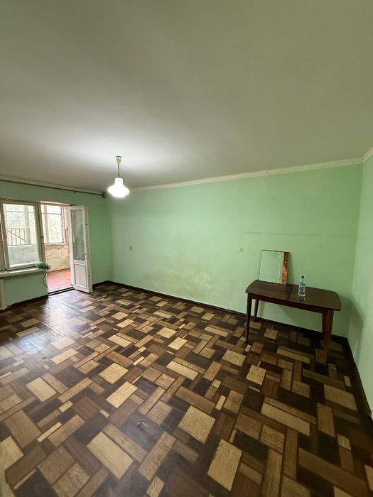 Срочно продаеться 2-комнатная квартира в городе чирчике 500тка горпарк
